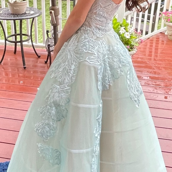 Terani Couture - 2011P1174 Embroidered Deep Halter V-neck - Picture 8 of 12